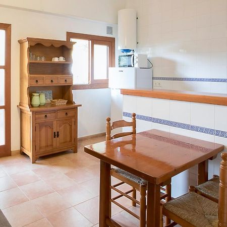 Apartamentos Molina 9-10-11 Es Caló Eksteriør bilde