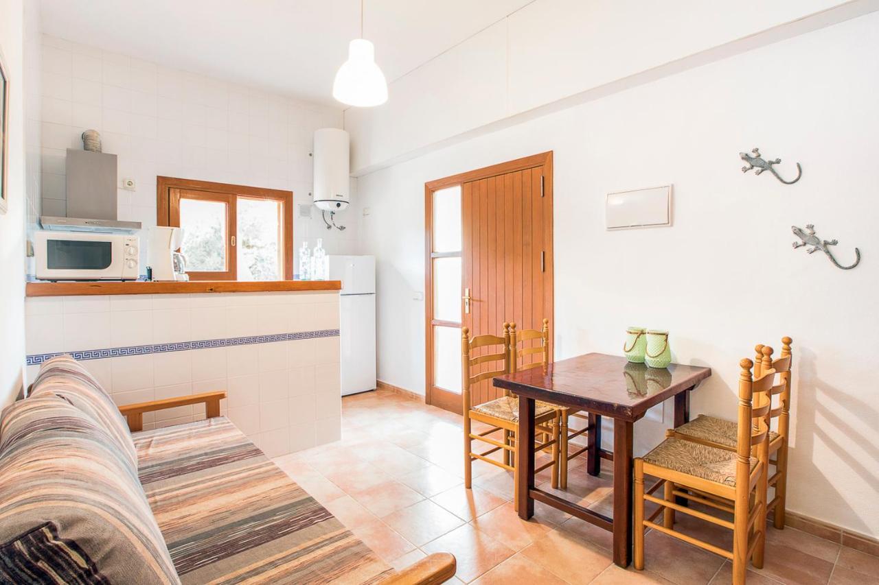 Apartamentos Molina 9-10-11 Es Caló Eksteriør bilde